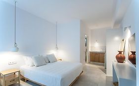 Paris Guesthouse