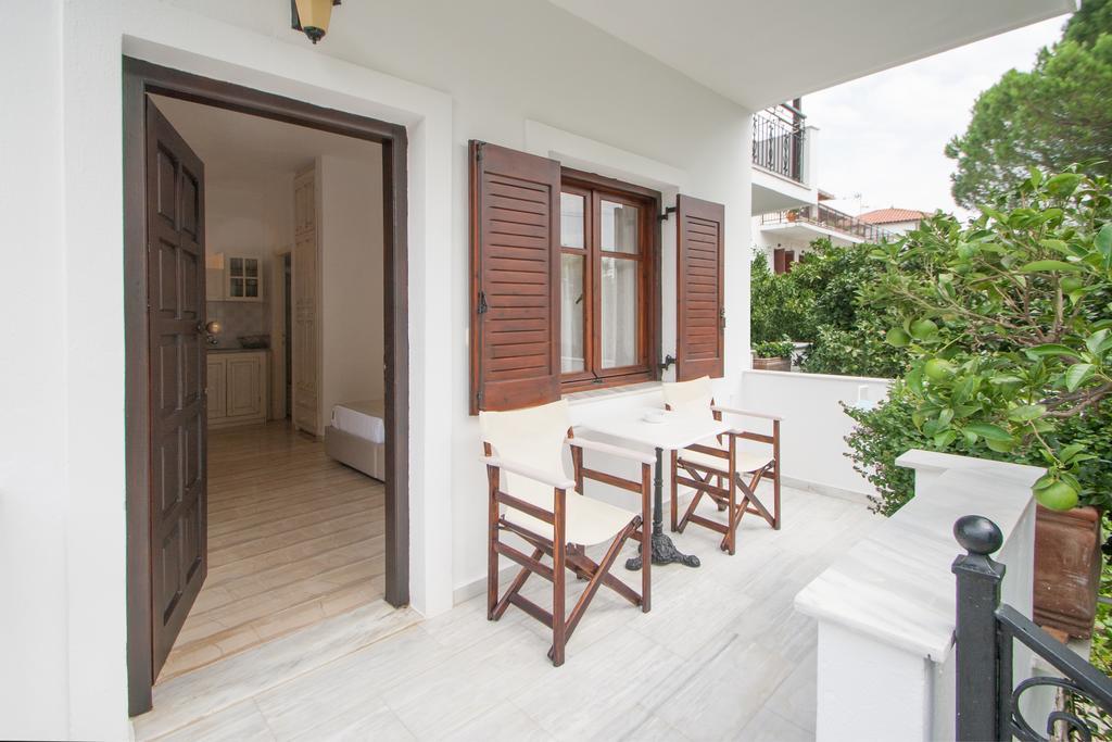 Paris Studios & Apartment Agia Paraskevi  Extérieur photo